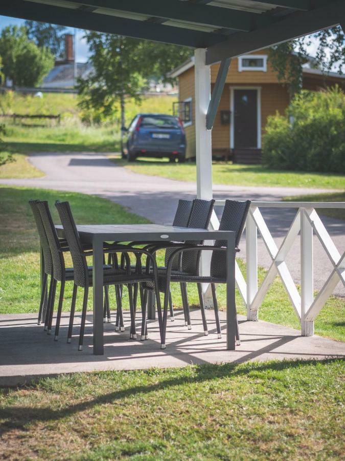 Bjoerkbackens Stugby I Vimmerby Hotel Exterior foto